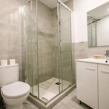 31ara1092- Newly Refurbished 2br Flat In The Gothi アパート