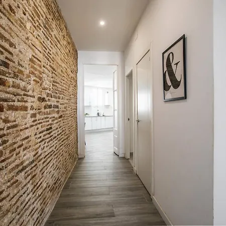 31ara1092- Newly Refurbished 2br Flat In The Gothi アパート バルセロナ