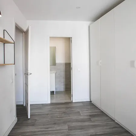 31ara1092- Newly Refurbished 2br Flat In The Gothi